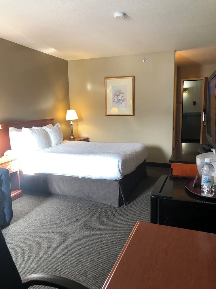Nomad Hotel And Suites 27/67