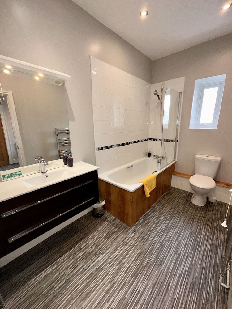 غرفة مريحة بسرير مزدوج، Spilman Hotel 4/4