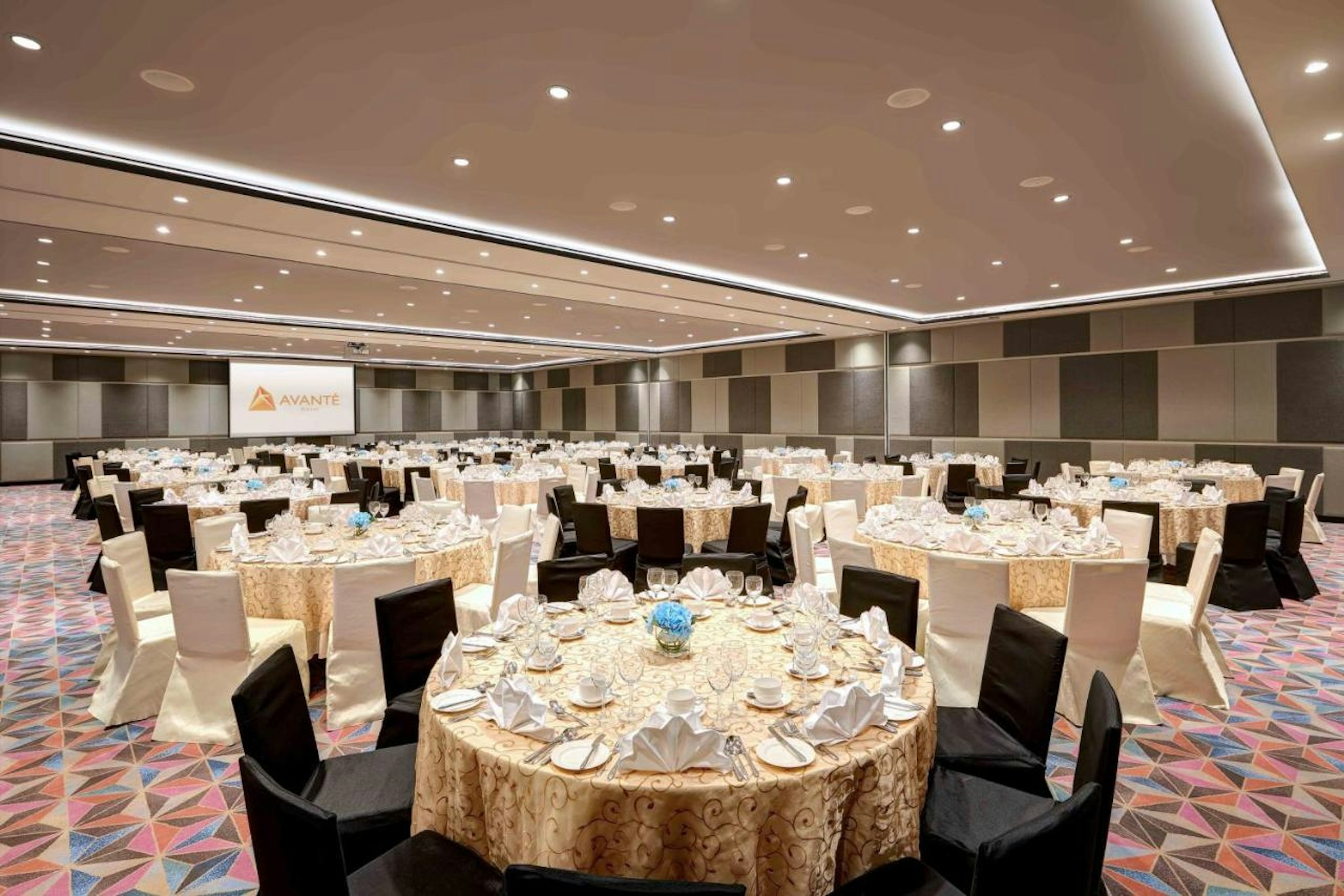 M World Hotel 26/40