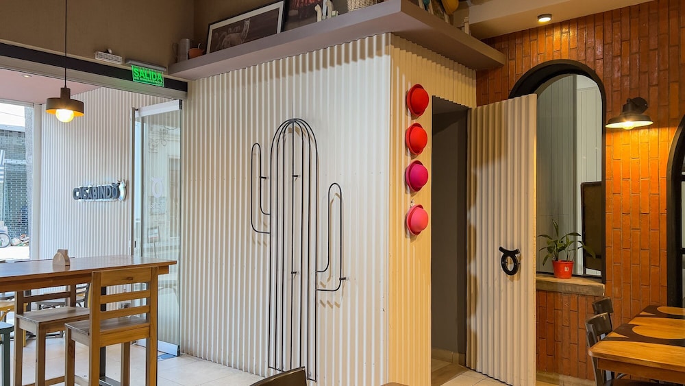 Posada Del Sol Hotel 2/43