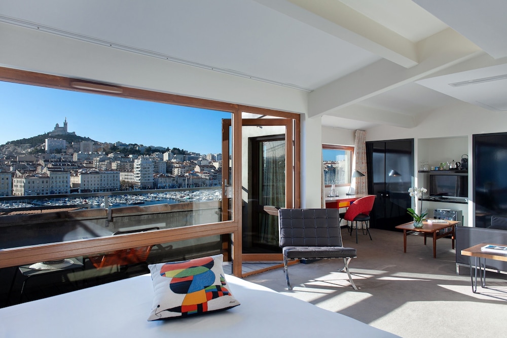 Residence Du Vieux Port 34/50