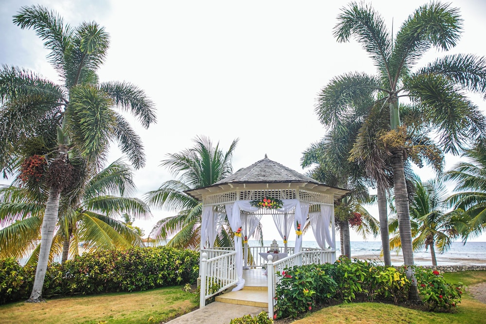 Catalonia Montego Bay in MONTEGO BAY
