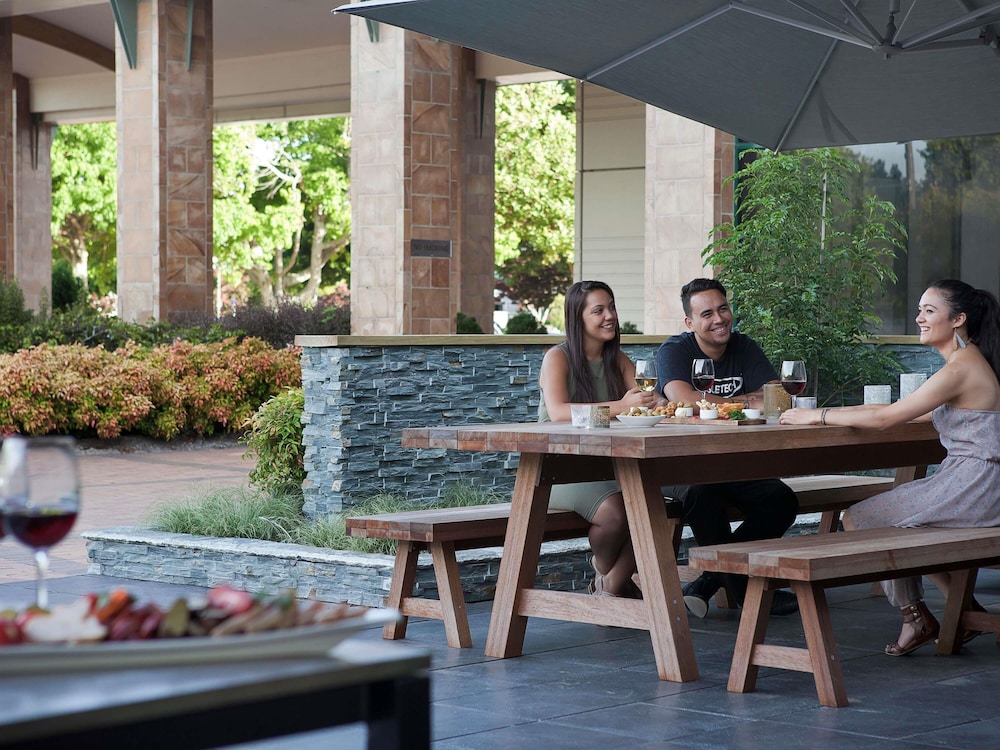 Novotel Rotorua Lakeside 9/71