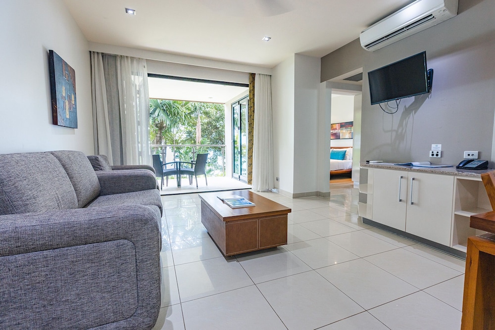 Fitzroy Island Resort 25/50