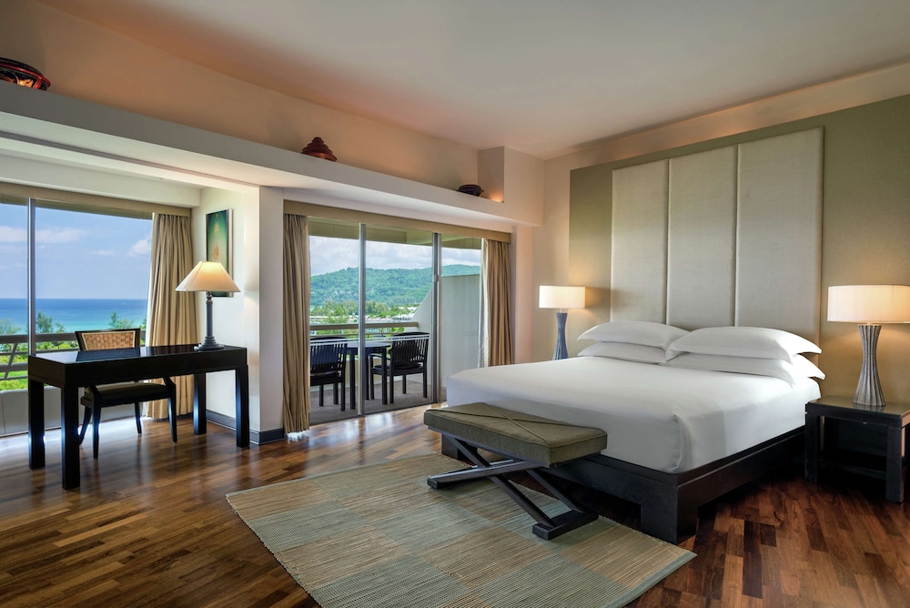 Pullman Phuket Karon Beach Resort 35/80