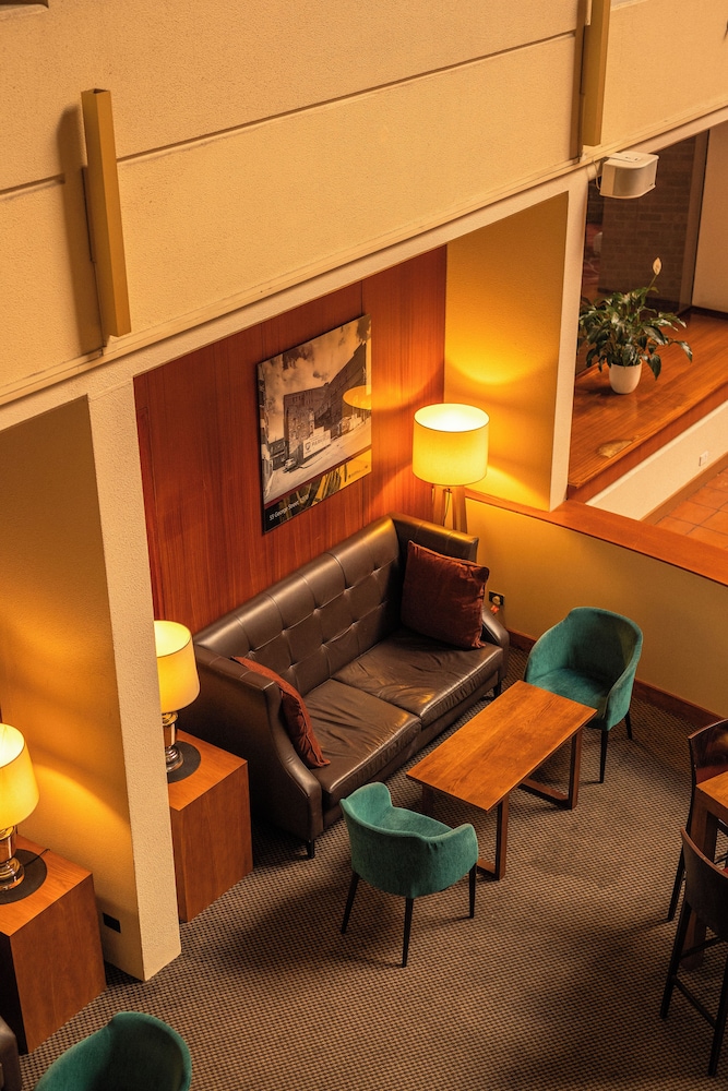 Sydney Harbour Hotel 58/71