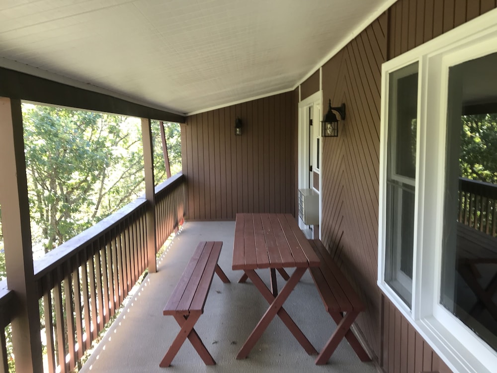 Carriage House Country Club 9/50
