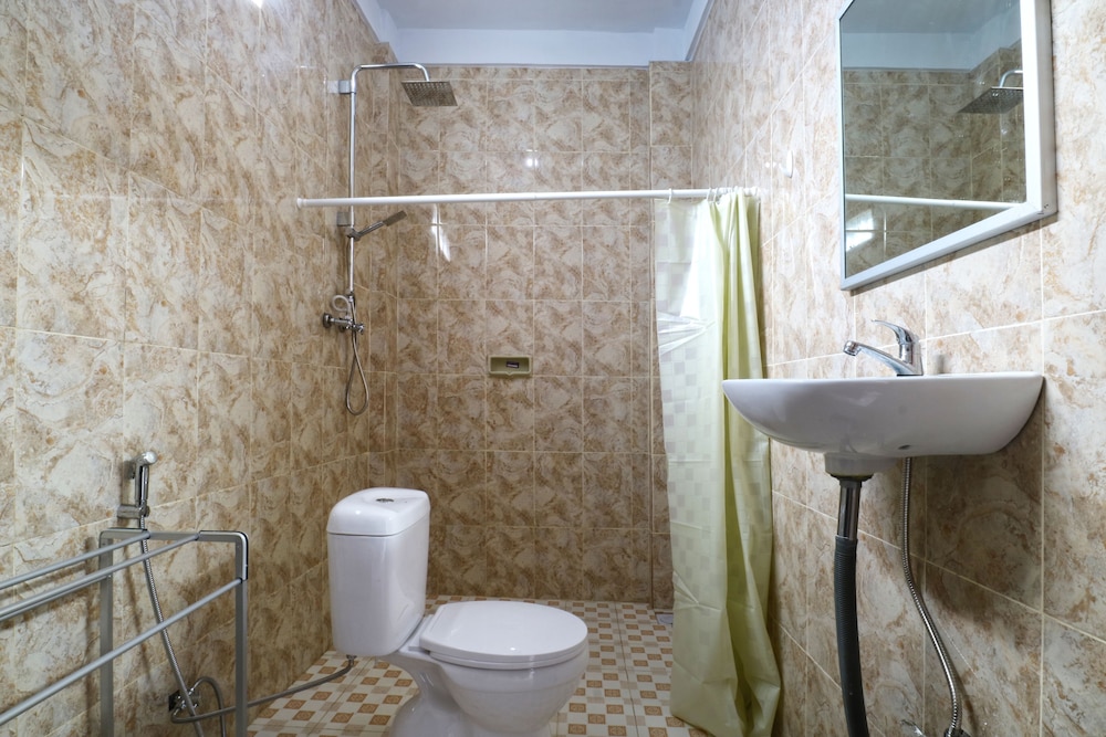 The Wina Echo Beach Guesthouse 43/45