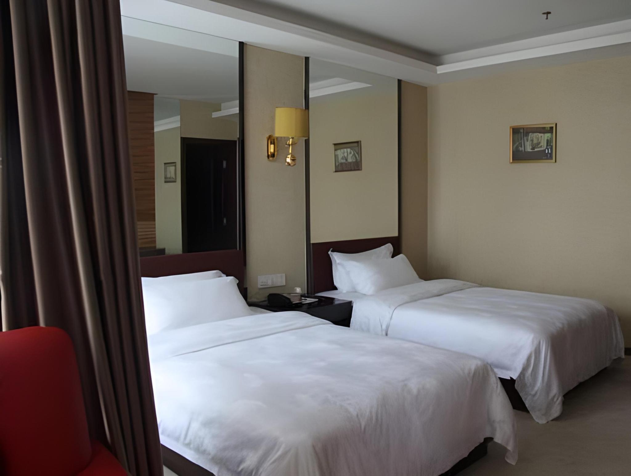 Milu Hotel 8/20