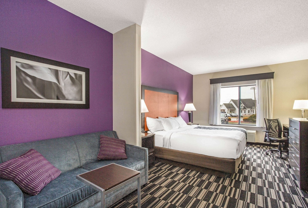 La Quinta Inn & Suites by Wyndham Norwich-Plainfield-Casino 14/33