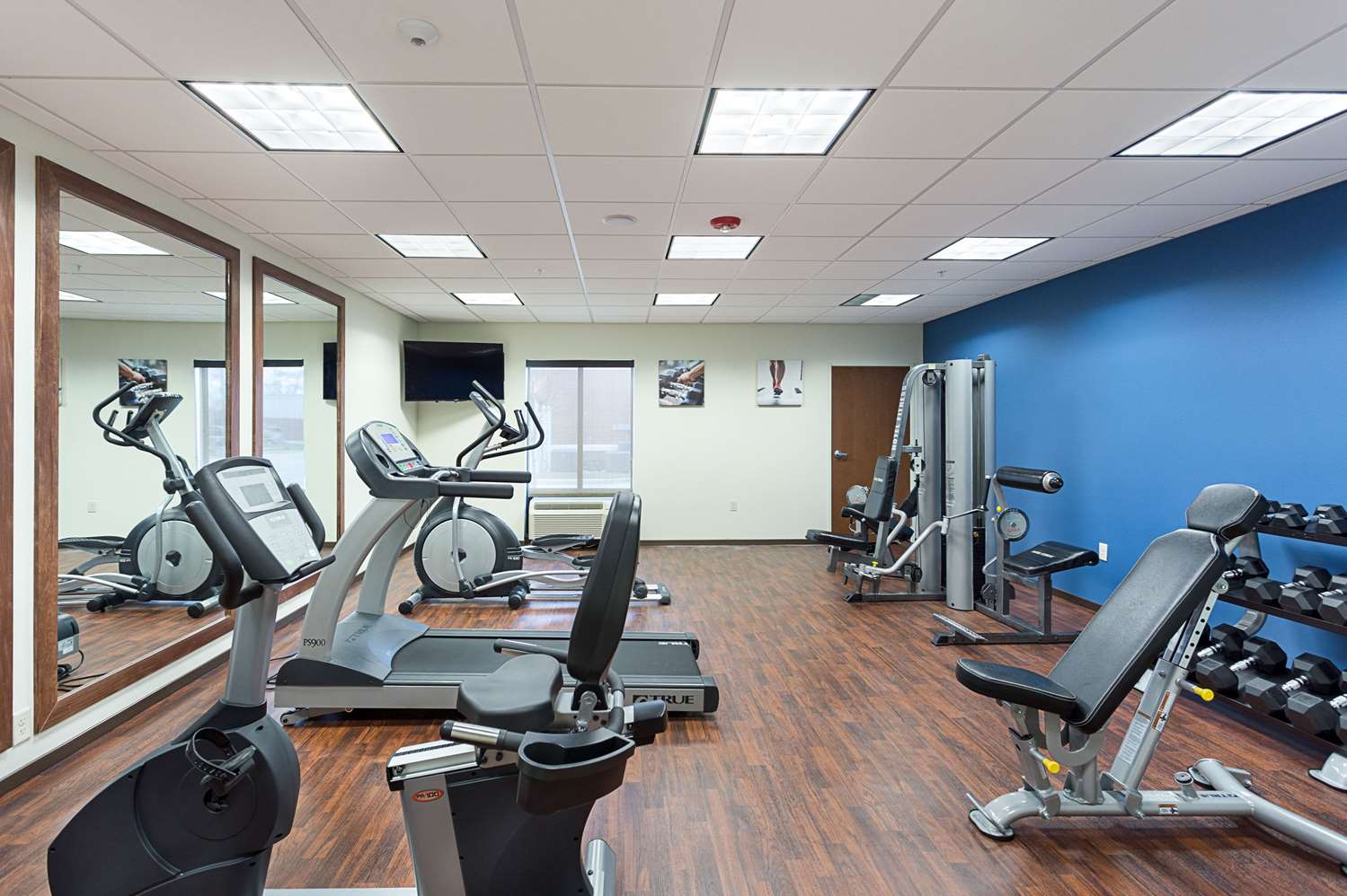 Comfort Inn & Suites Zachary, LA 24/41