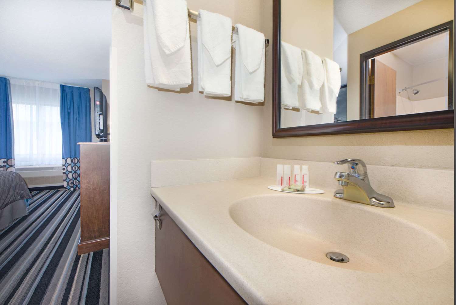 Quality Inn Fairfield, IA 17/18