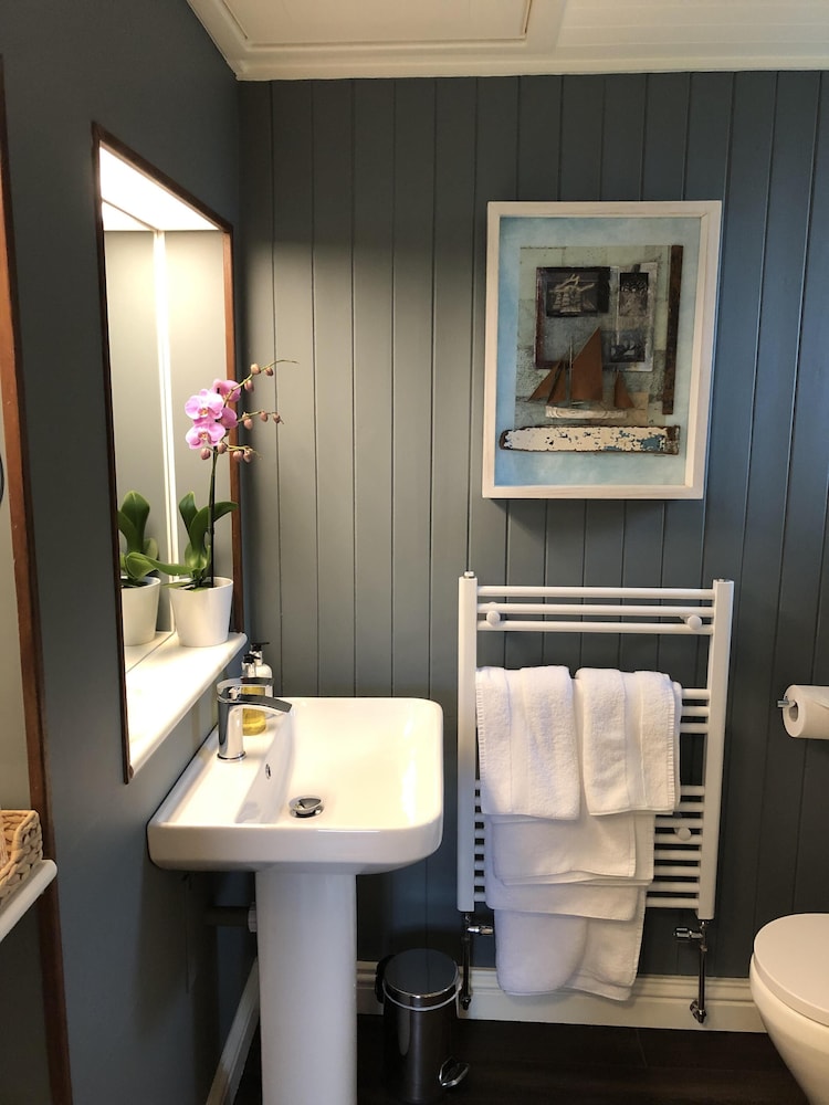 Sheridan Guest House 37/50