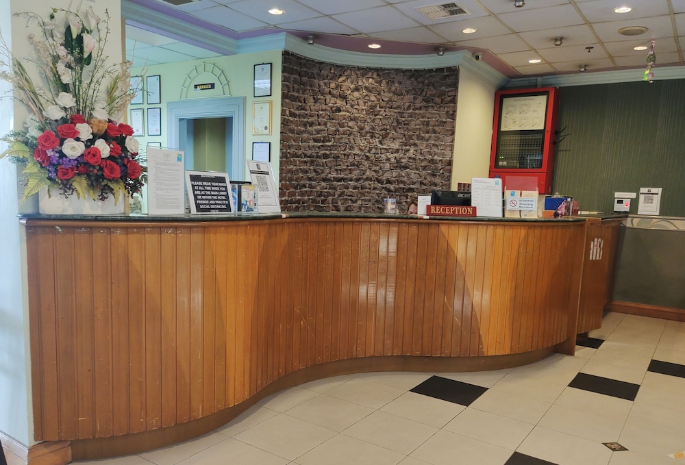 Megah D Aru Hotel Tanjung Aru Kota Kinabalu 7/50