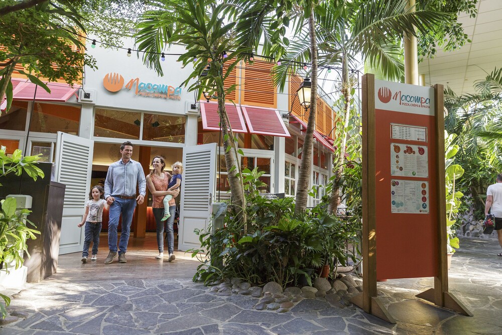 CENTER PARCS LES BOIS FRANCS 2/50