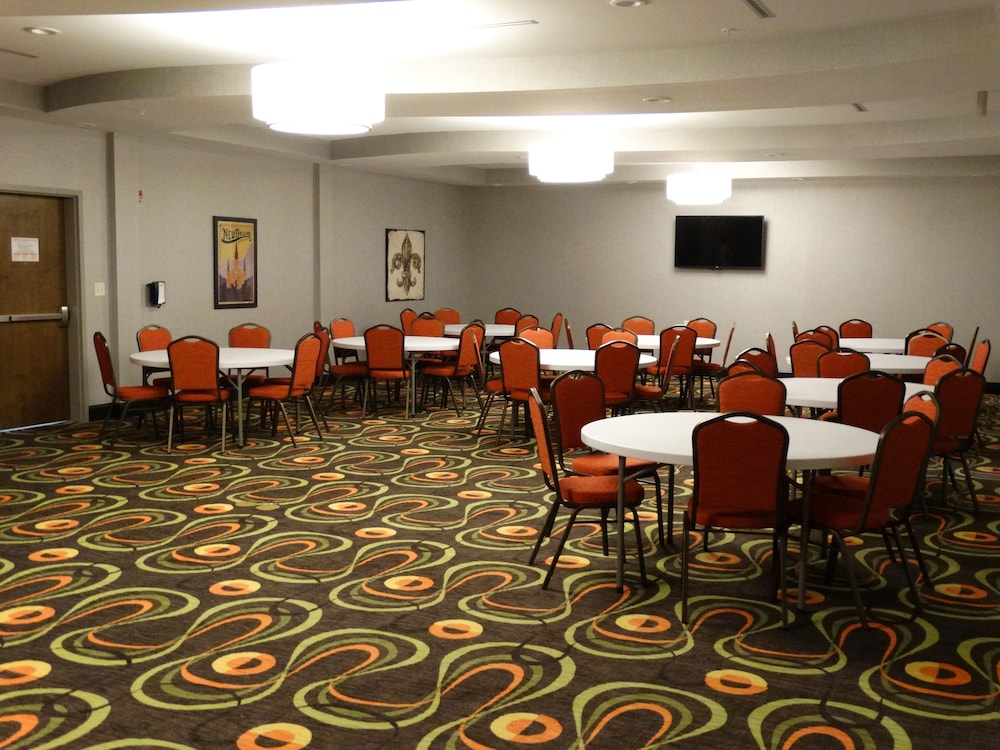 Holiday Inn Covington 40/47