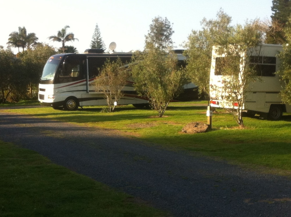 Bay of Islands Holiday Apartments 37/50