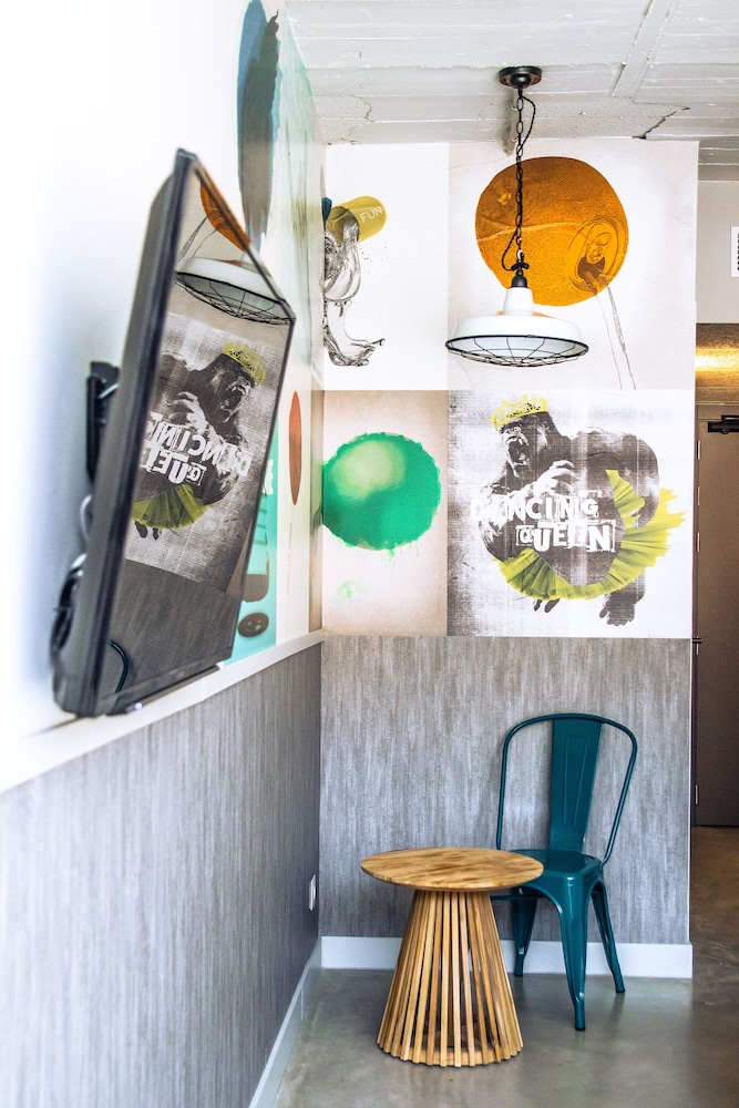 Unite Hostel Barcelona 8/50