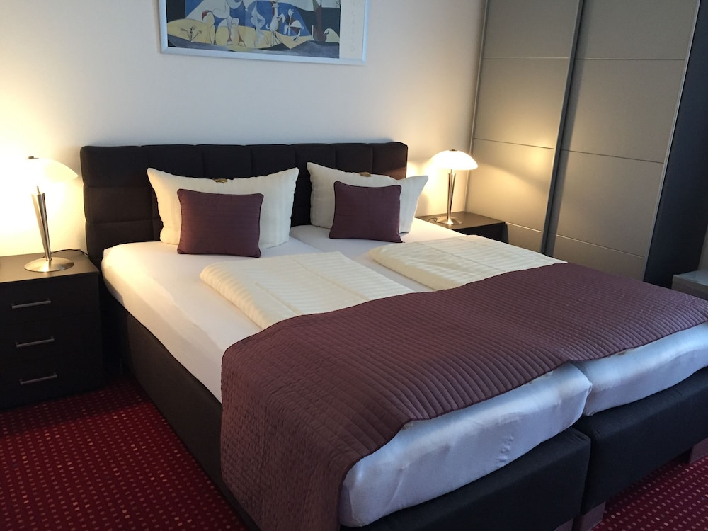 Wincent Hotel 7/50