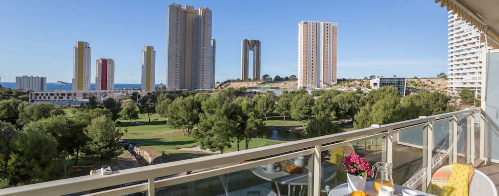 PIERRE AND VACANCES BENIDORM PONIENTE(FORMERLY BENIDORM VIDA AND GOLF) 56/58