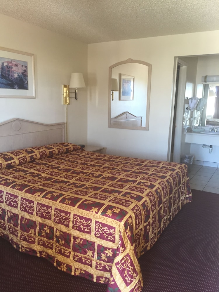 Swai Hotel 41/57