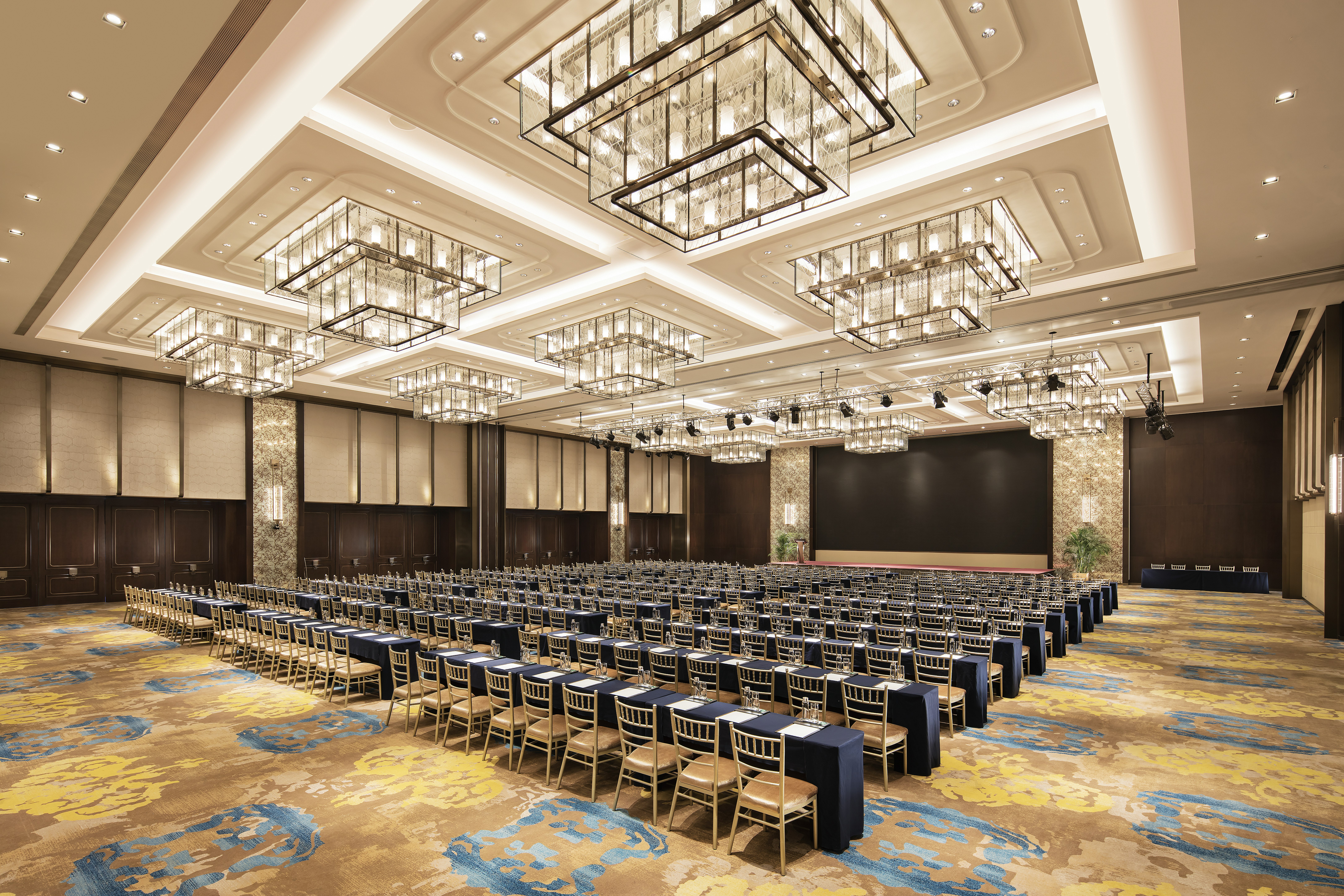 Hilton Fuzhou 50/57