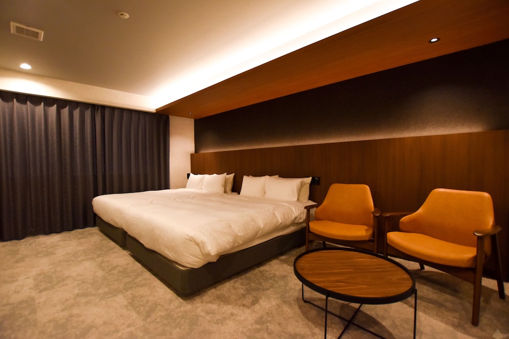 STANDARD, DOUBLE BED