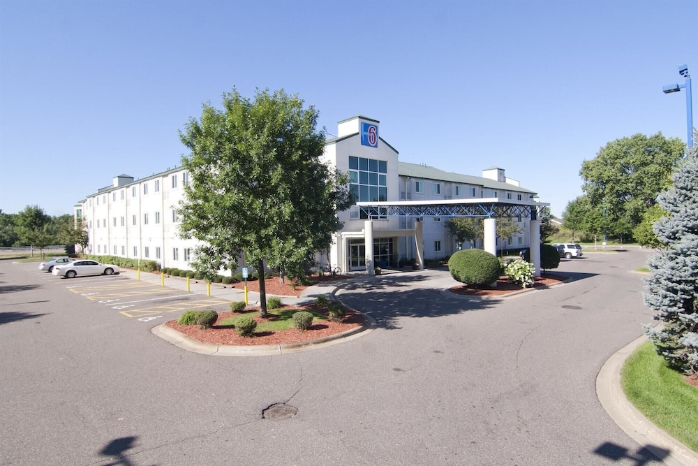 Motel6 Brooklyn Center, MN - Minneapolis 40/48