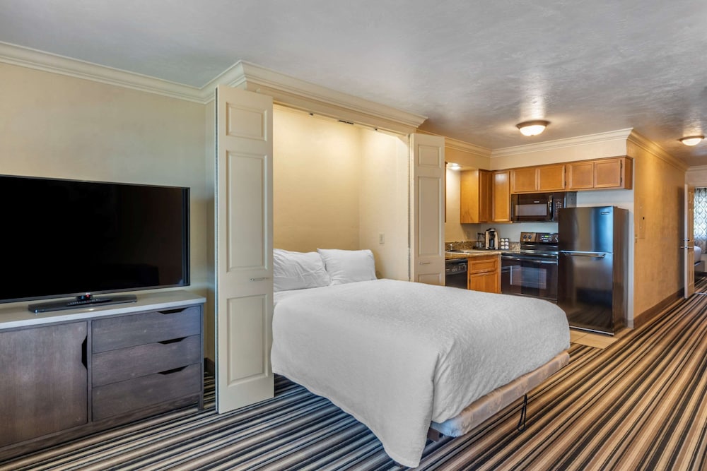 Lincoln Sands Oceanfront Resort, Ascend Hotel Collection 30/69