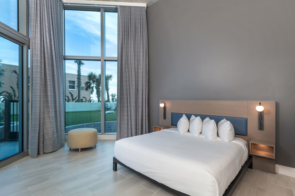 Max Beach Resort 11/50