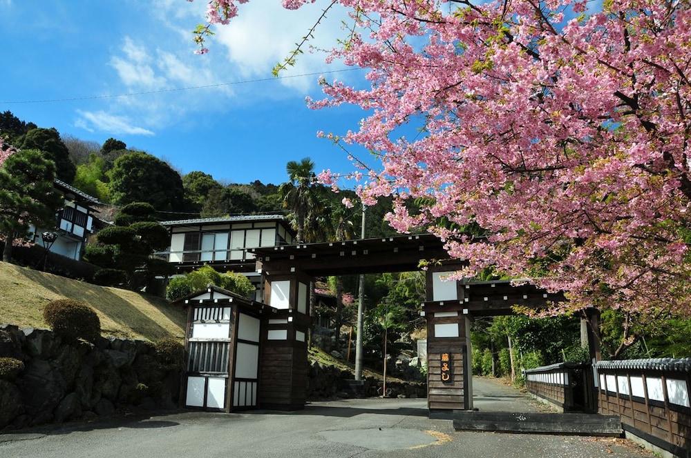Yokohama Fujiyoshi Izuten 63/66