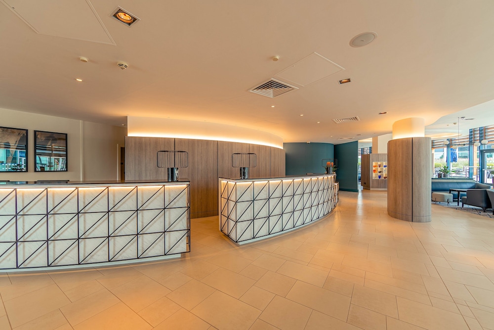 Crowne Plaza Reading East, An IHG hotel 4/49