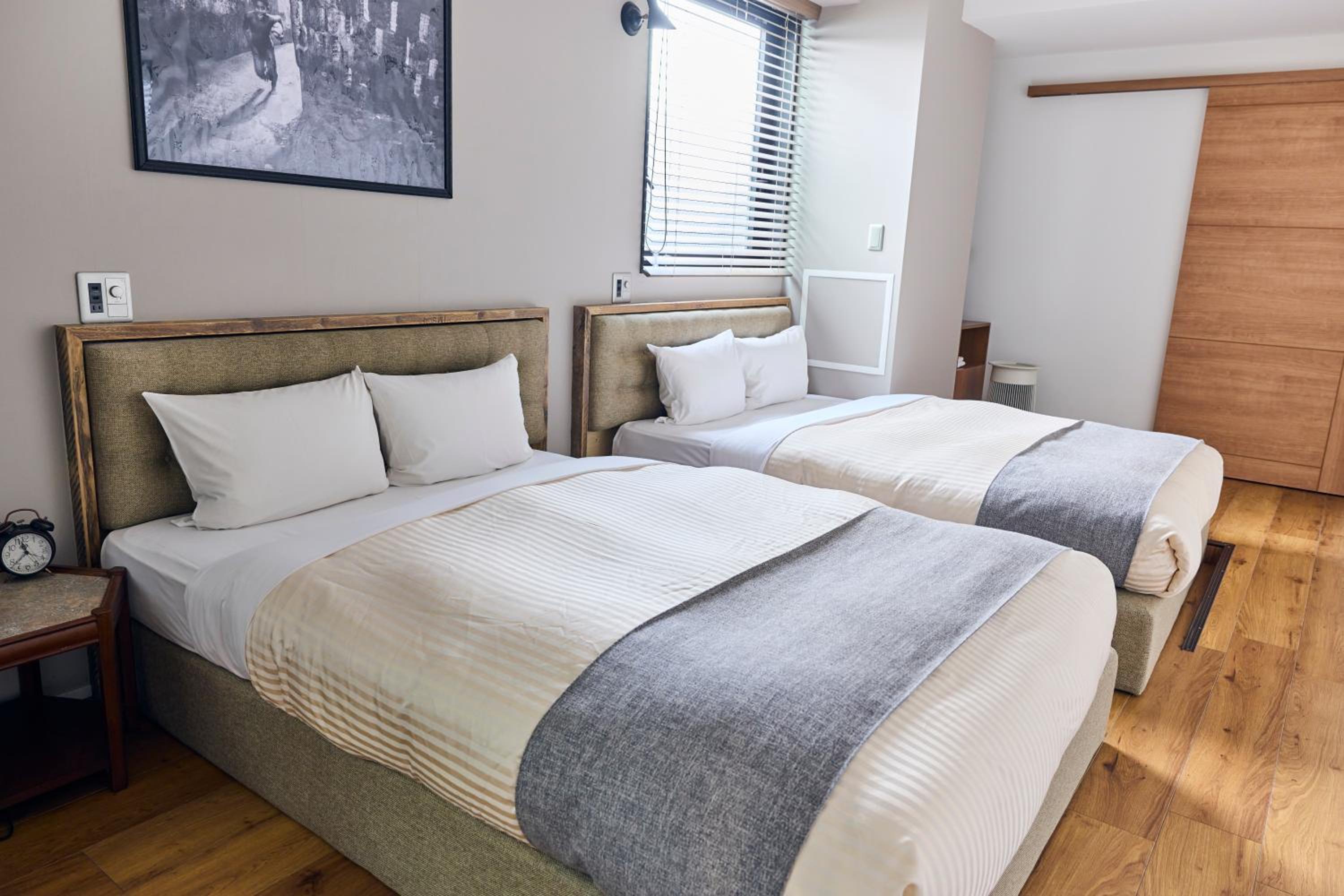 Standard, 2 Double Beds