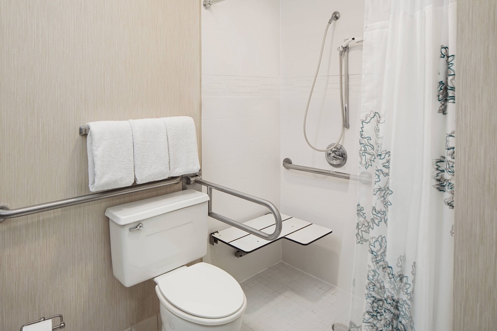 Residence Inn by Marriott Detroit Troy/Madison Heights 6/22