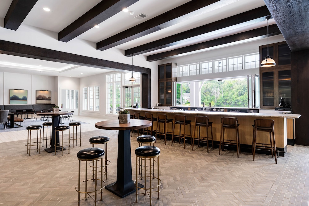 Foxhall Resort 32/50