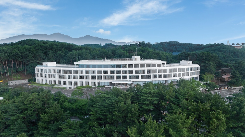 Naksan Beach Hotel 4/48