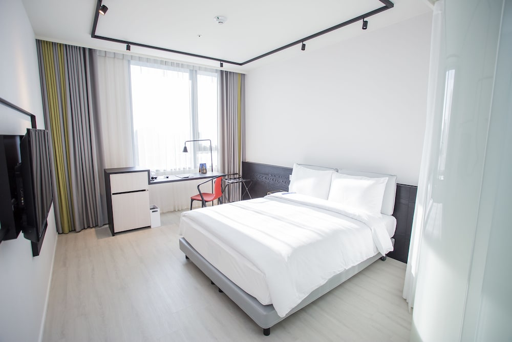 STANDARD, DOUBLE BED