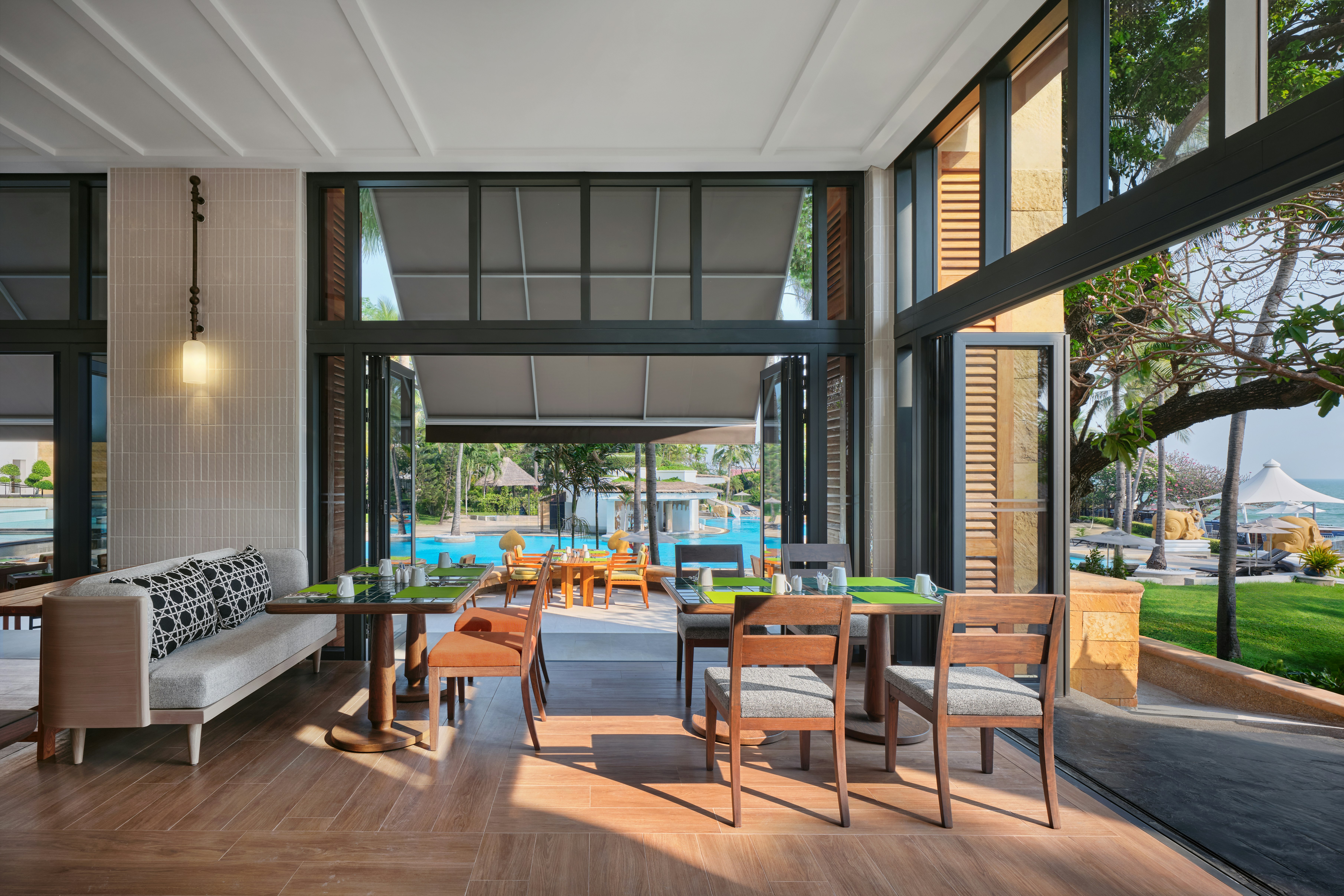 Hilton Hua Hin Resort and SPA 67/104