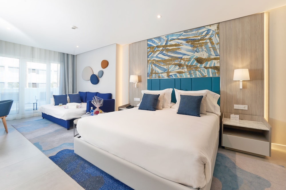 FAMILY, DOUBLE BED, POOL VIEW, TERRACE