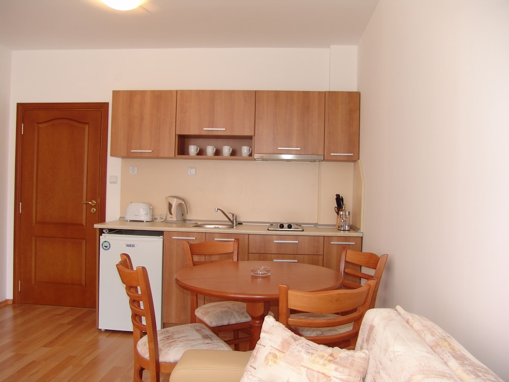 Efir Aparthotel 21/50