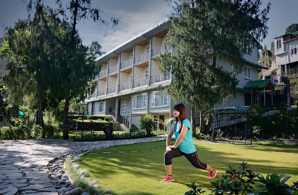 Summit Barsana Resort and Spa 30/34
