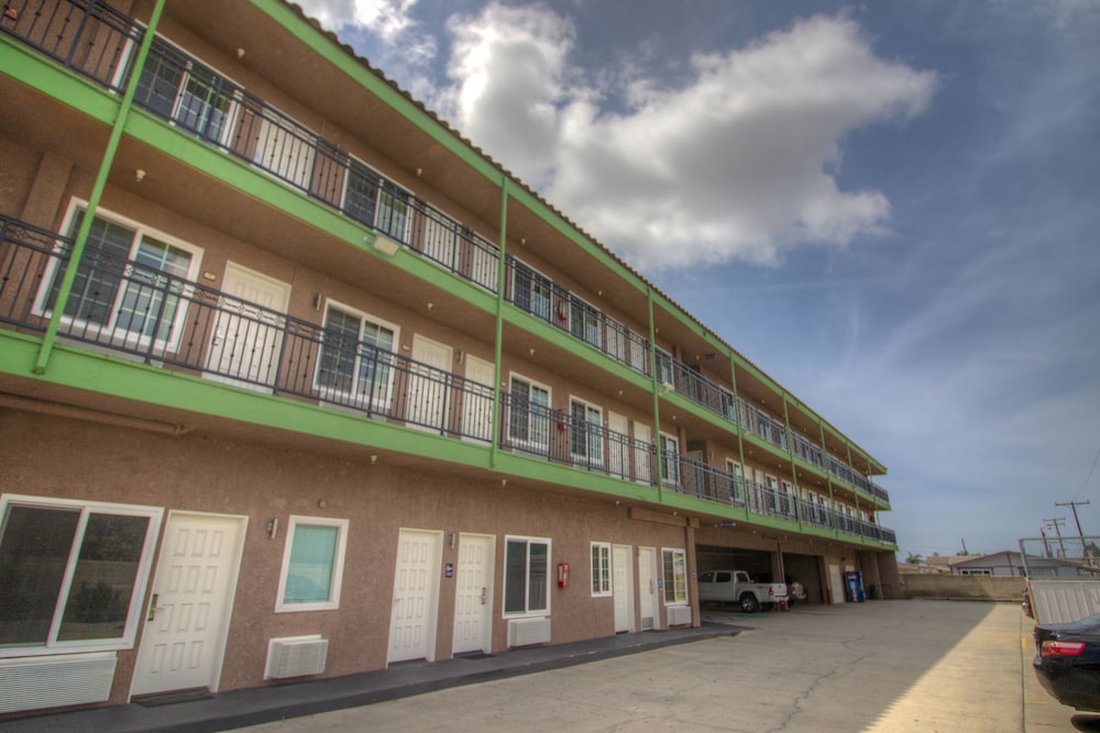 Princess Inn - Westminster / Huntington Beach 5/62