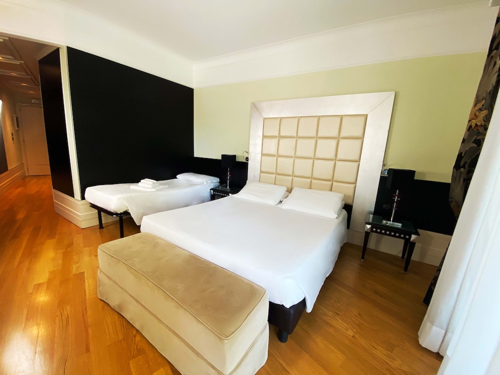 Park Hotel Junior 18/59