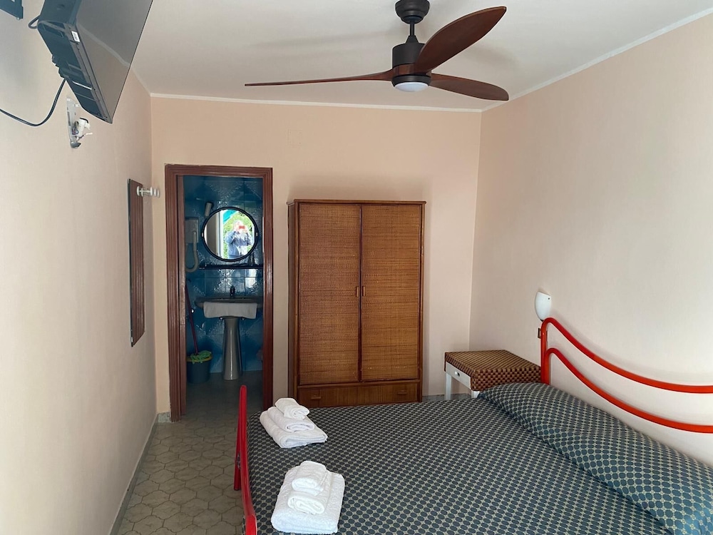 Albergo Pensione Cinquestelle 4/36