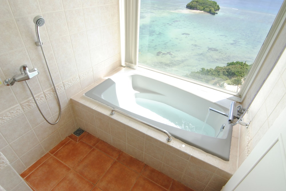 Hoshino Resorts RISONARE Guam 20/62