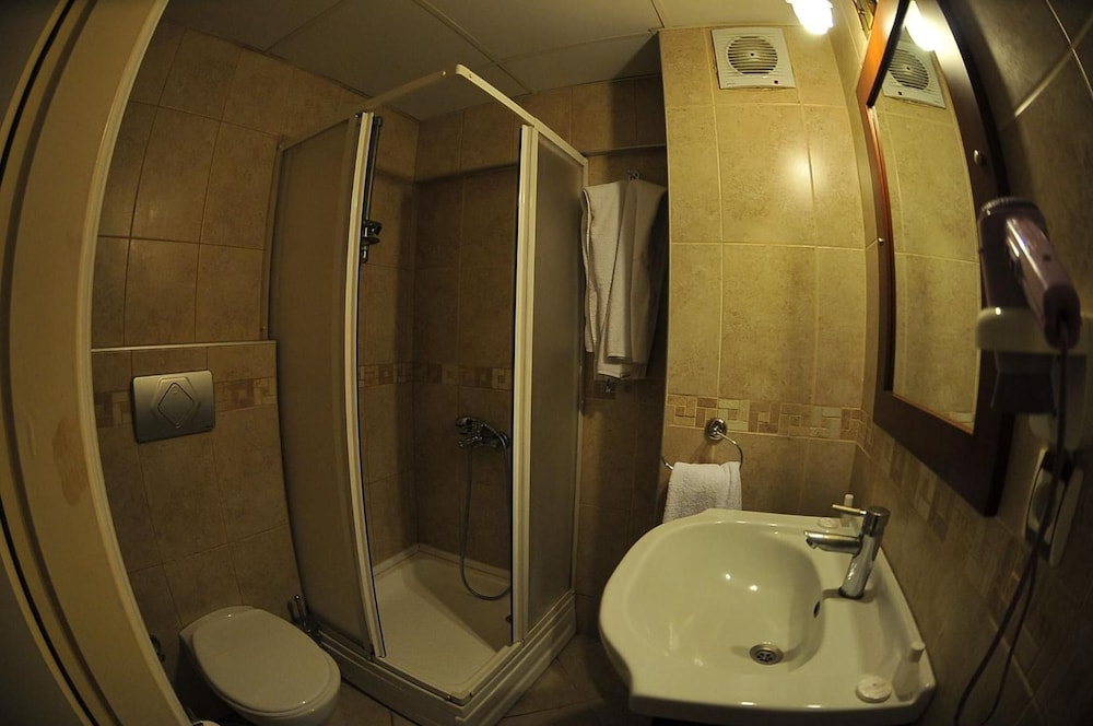 Antikhan Hotel 47/49
