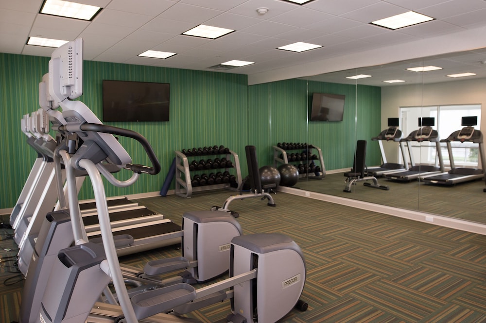 HOLIDAY INN EXPRESS & SUITES MARIETTA 23/35