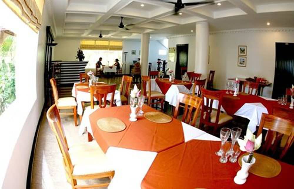 Mom's Guesthouse 45/54