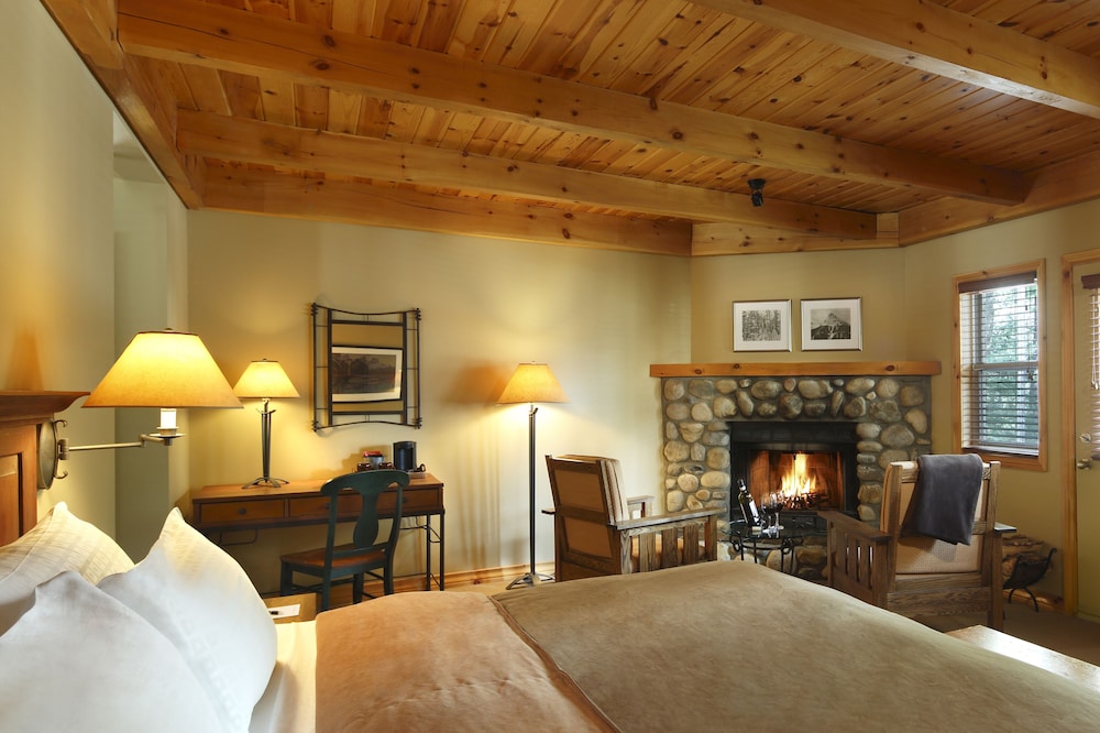 Buffalo Mountain Lodge 45/77