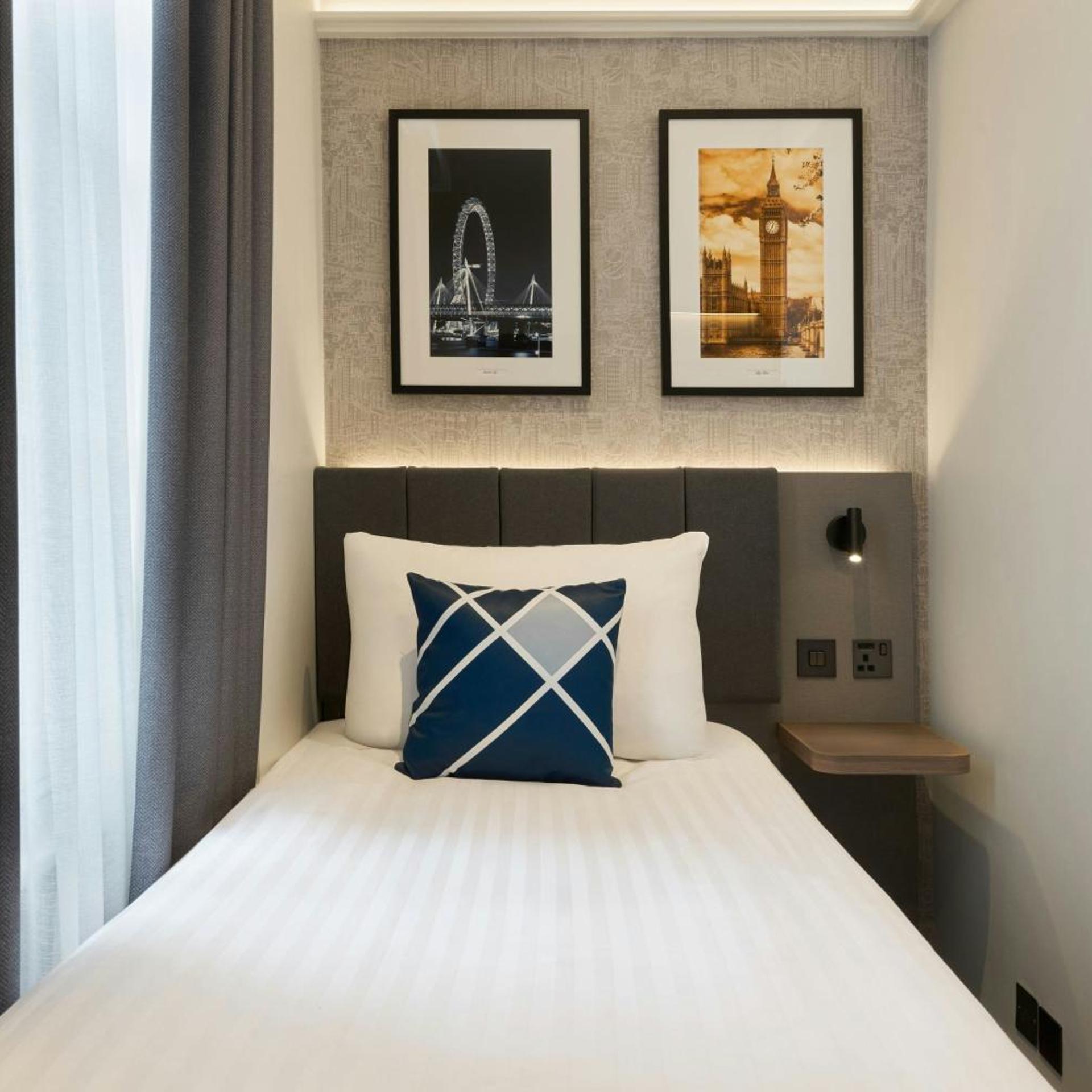 Efficiency, Single, Single Bed 2/8